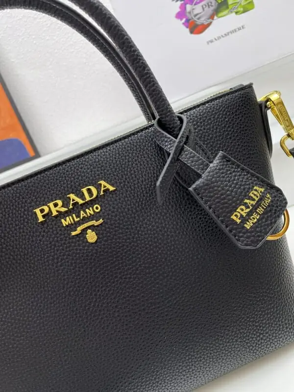 prada aaa qualite sac a main  pour femme s_117a12a3